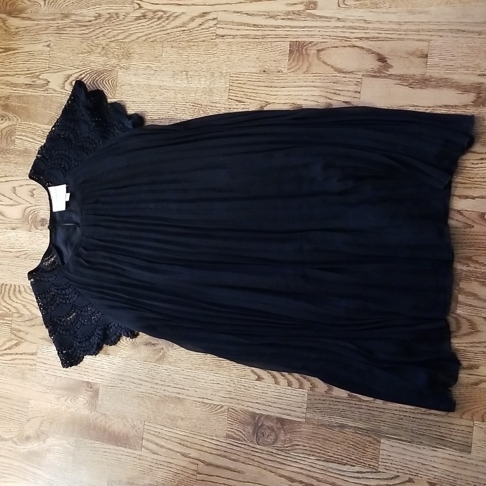 (S) Romeo & Juliet Pleated Lace Sleeves Little Black Mini Dress Evening Playful